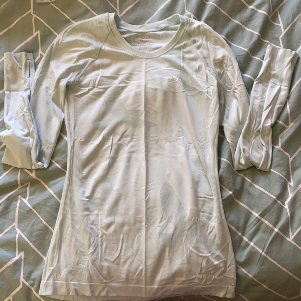 Light blue Oiselle Flyte LS